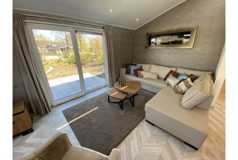 Biddinghuizen Hackfort Split Level Haus kaufen